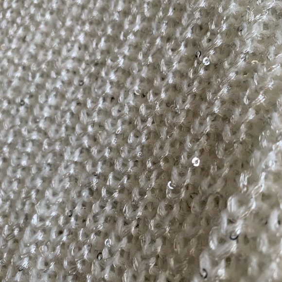 All sweater with ✨ & lovely V cropped back - Picture 5 of 5